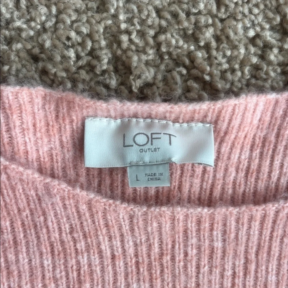 LOFT Soft Pink Crew Neck Sweater Size L - Picture 2 of 6